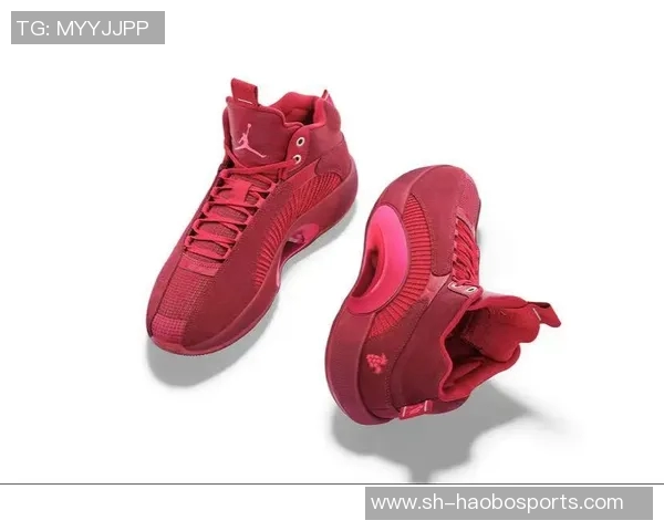 塔克晒出喷泡配色Book1PE球鞋引发热议超越布克本人魅力