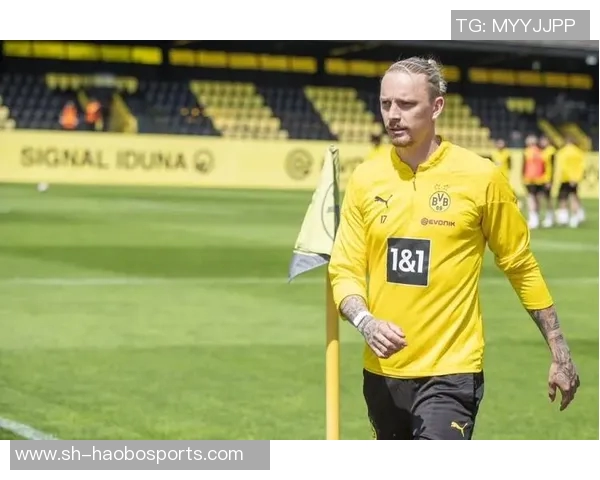 德天空报道多特蒙德关注17岁克鲁塞罗后卫普拉斯特和河床前锋梅萨