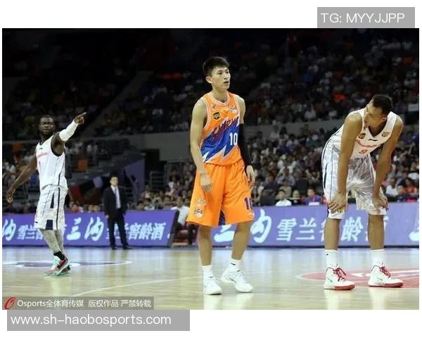 媒体人称庞峥麟运球技巧堪比郭艾伦引发热议 媒体人称庞峥麟运球技巧堪比郭艾伦引发热议